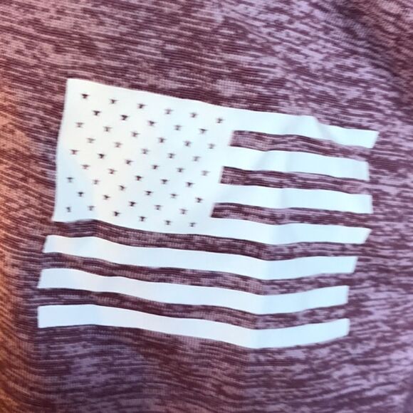 WOMEN’S MEDIUM UNDER ARMOUR SHIRT! - Picture 3 of 8